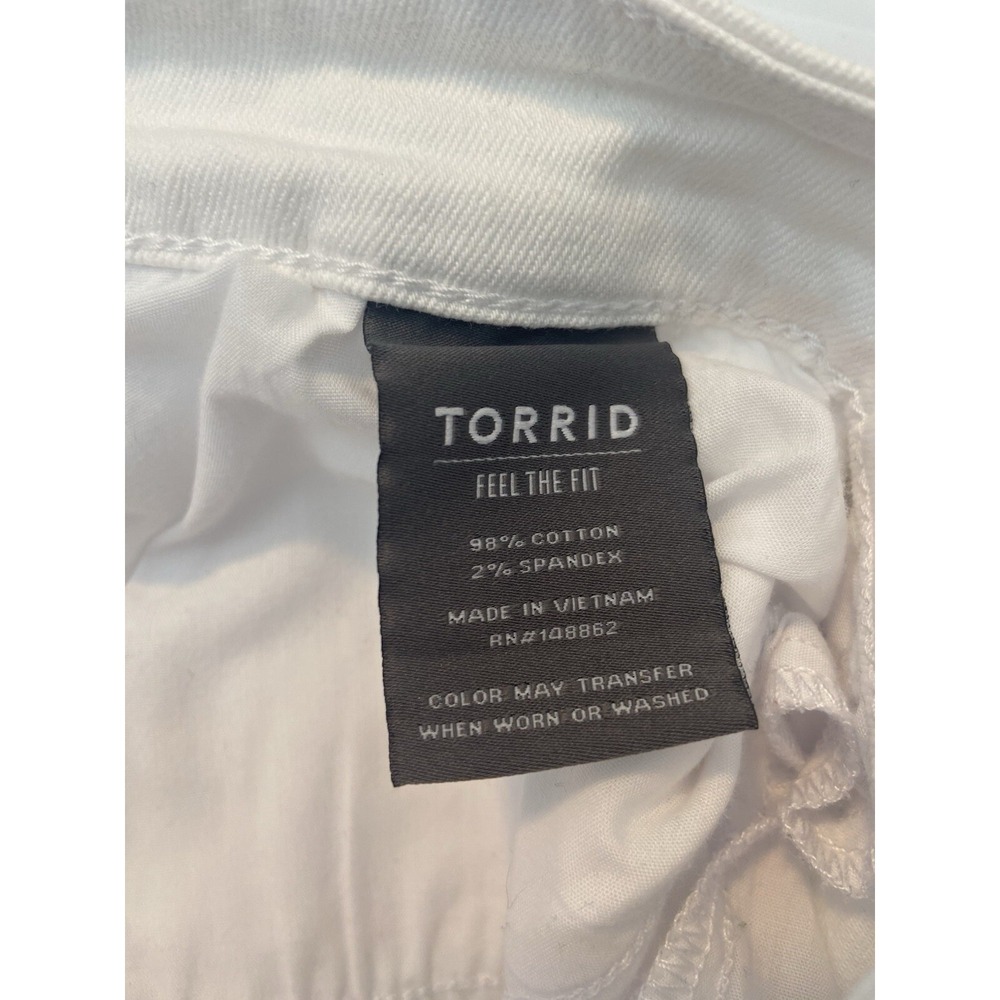 Torrid Crop Boyfriend Straight Vintage Stretch Mid Rise Jeans Size 18 Distressed - Picture 11 of 14